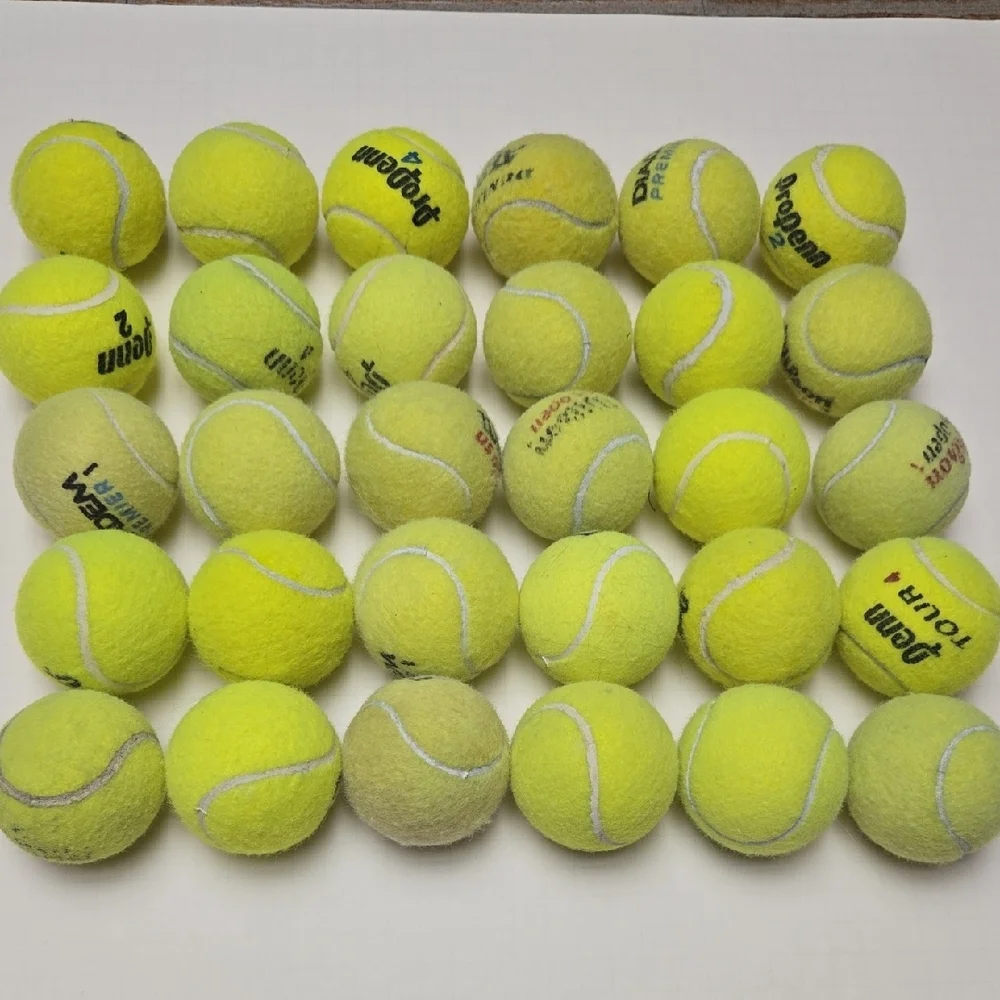 Lot of 30 Used Yellow Tennis Balls - Picture 1 of 1